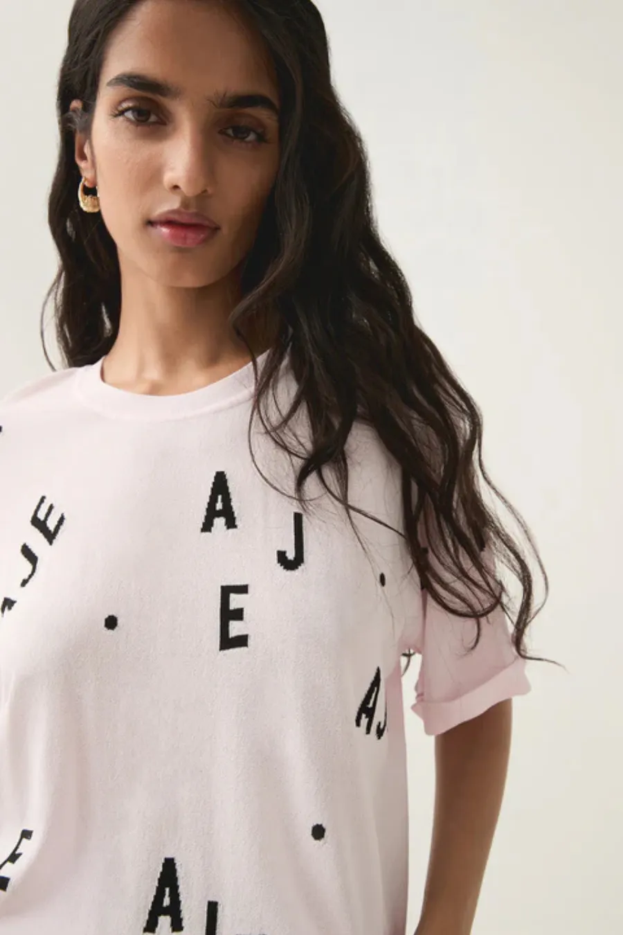Decora Logo Sprinkle Knit Tee