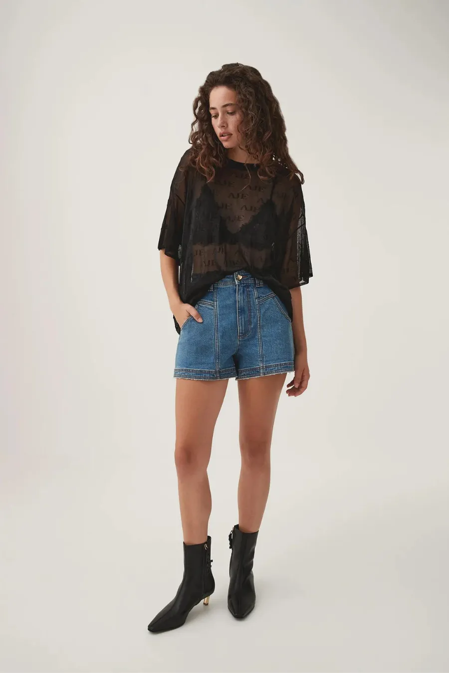 Illusionist Oversized Tee Black